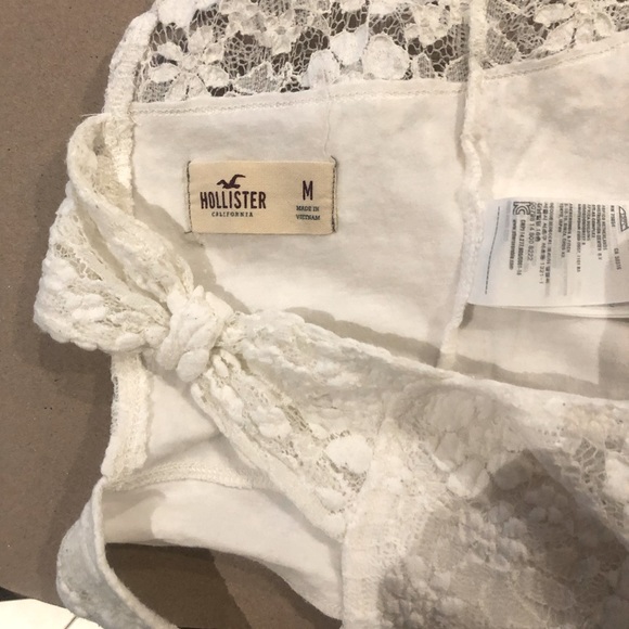 Hollister Lace Crop Top - Picture 3 of 3